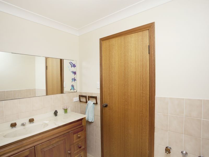 14 Kolinda Drive, Old Bar NSW 2430