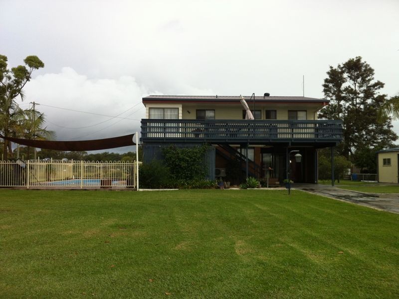 317 Manning Point Road, Oxley Island NSW 2430