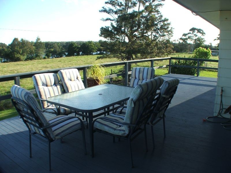 317 Manning Point Road, Oxley Island NSW 2430