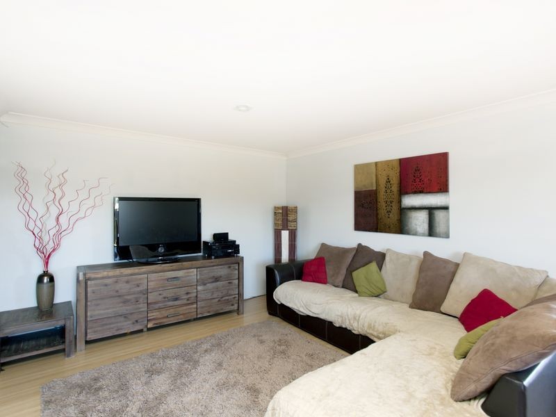 38 Ivy Crescent, Old Bar NSW 2430