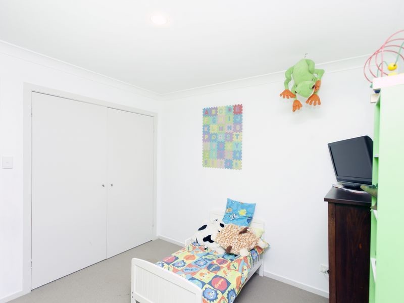 38 Ivy Crescent, Old Bar NSW 2430