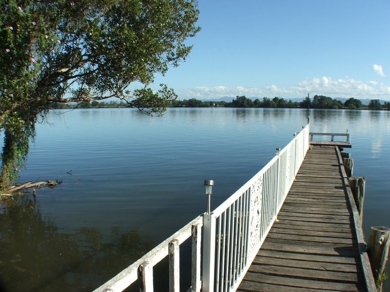 77 Templetons Lane, Oxley Island NSW 2430