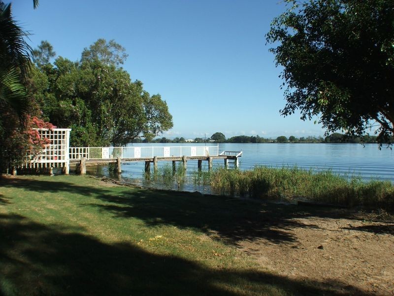 77 Templetons Lane, Oxley Island NSW 2430