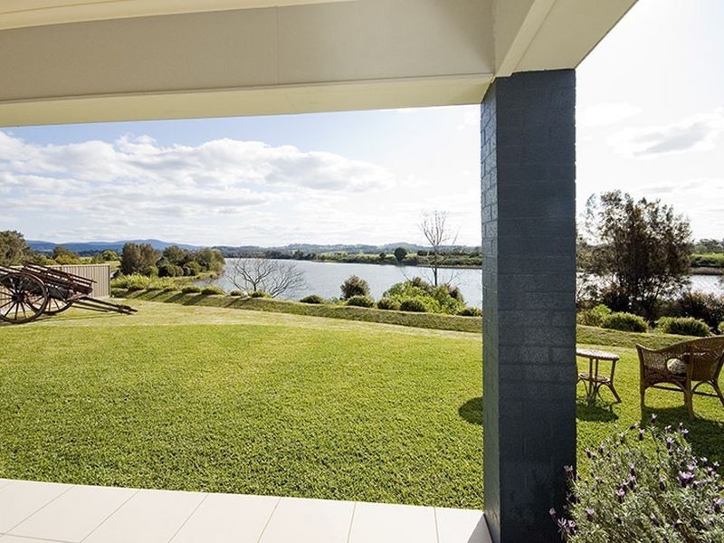 4 John Armstrong Drive, Taree NSW 2430