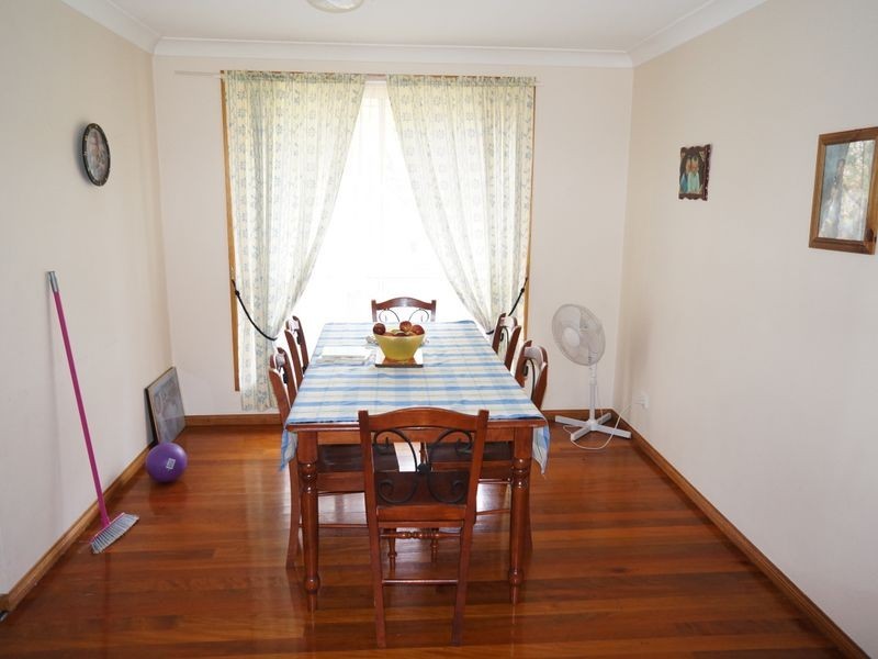 1/3 Silky Ash Close, Old Bar NSW 2430