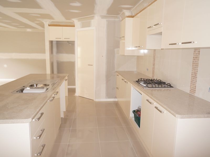 39 Albatross Way, Old Bar NSW 2430