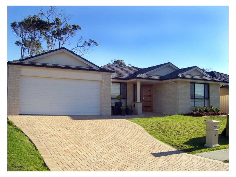 7 Yellowfin Avenue, Old Bar NSW 2430