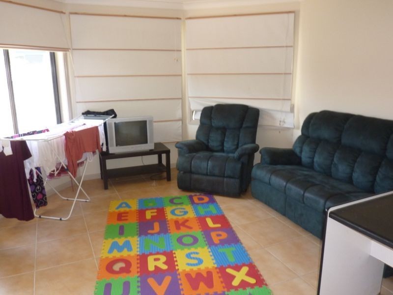 7 Yellowfin Avenue, Old Bar NSW 2430