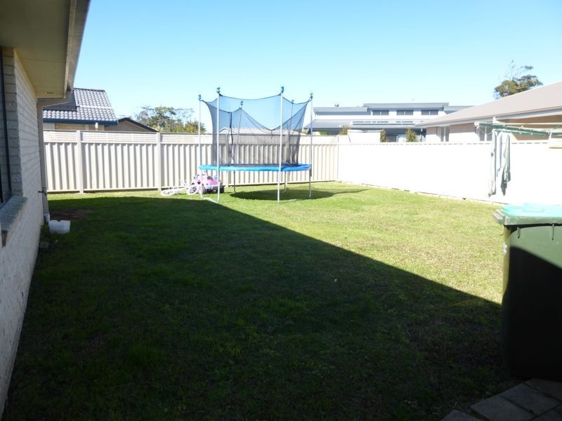 7 Yellowfin Avenue, Old Bar NSW 2430