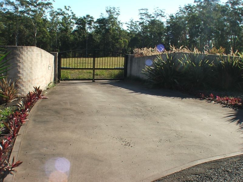 27 Mullalone Place, Pampoolah NSW 2430