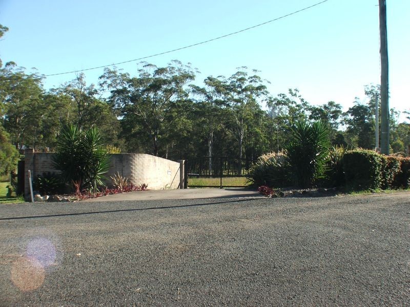 27 Mullalone Place, Pampoolah NSW 2430