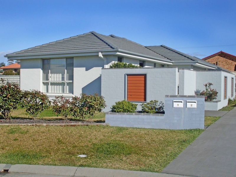 1/26 Ivy Cres, Old Bar NSW 2430