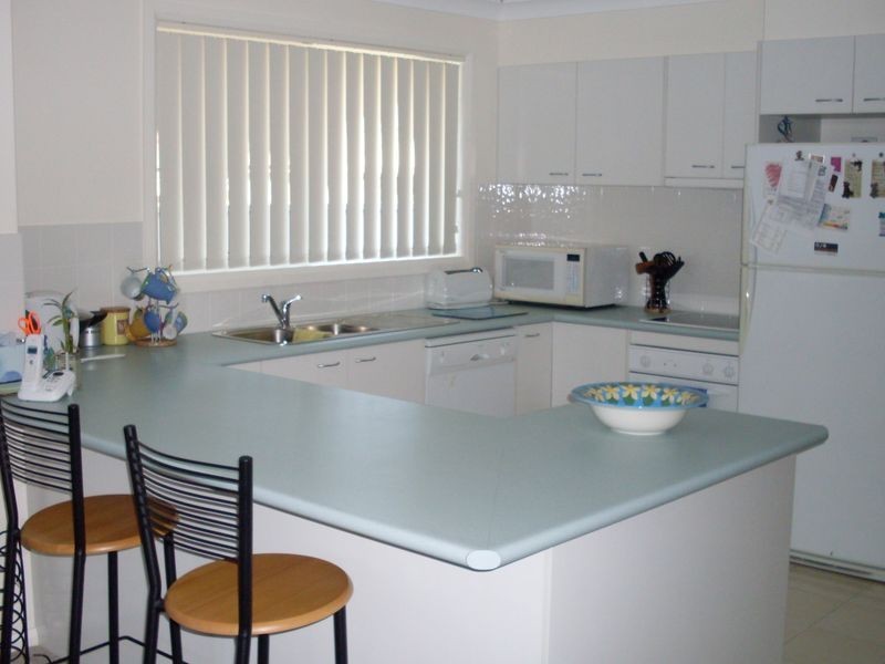 1/26 Ivy Cres, Old Bar NSW 2430