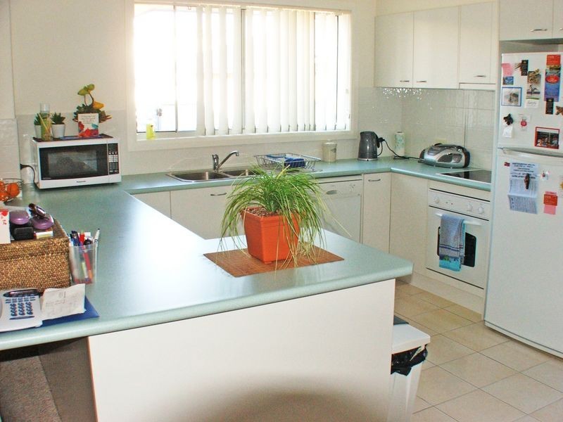 1/26 Ivy Cres, Old Bar NSW 2430