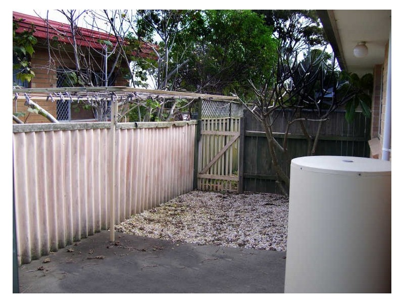 4/8 Bryan Street, Old Bar NSW 2430