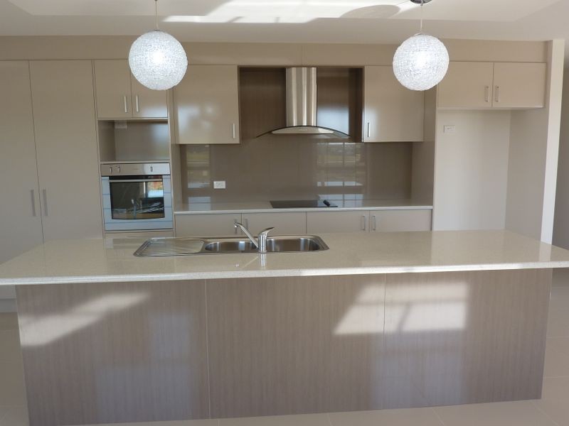 1/42 Albatross Way, Old Bar NSW 2430