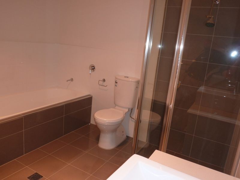 1/42 Albatross Way, Old Bar NSW 2430