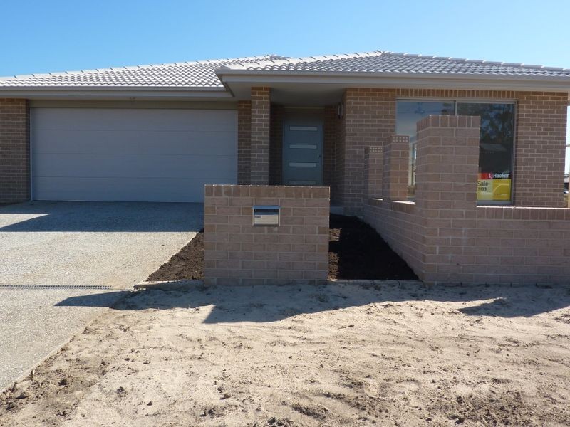 1/42 Albatross Way, Old Bar NSW 2430