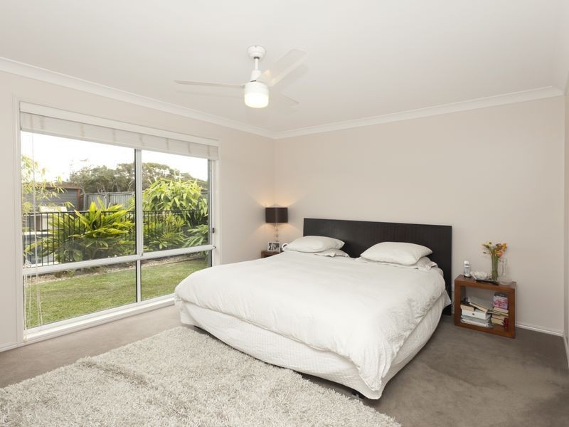 16 Shantull Drive, Wallabi Point NSW 2430