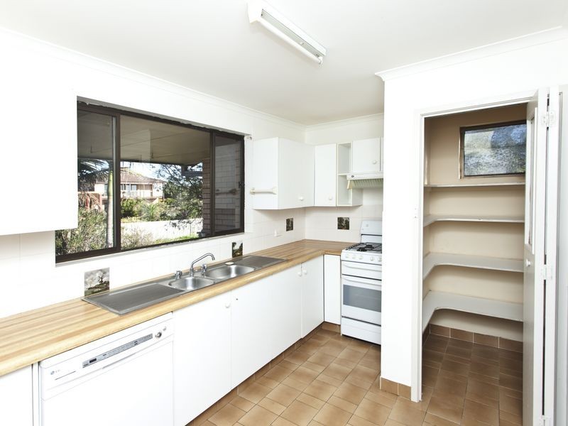 23 Marine Drive, Wallabi Point NSW 2430