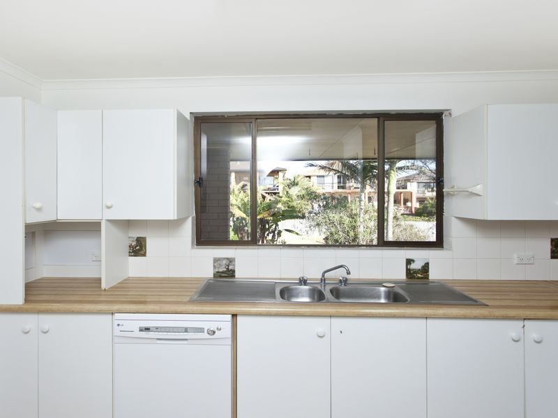 23 Marine Drive, Wallabi Point NSW 2430