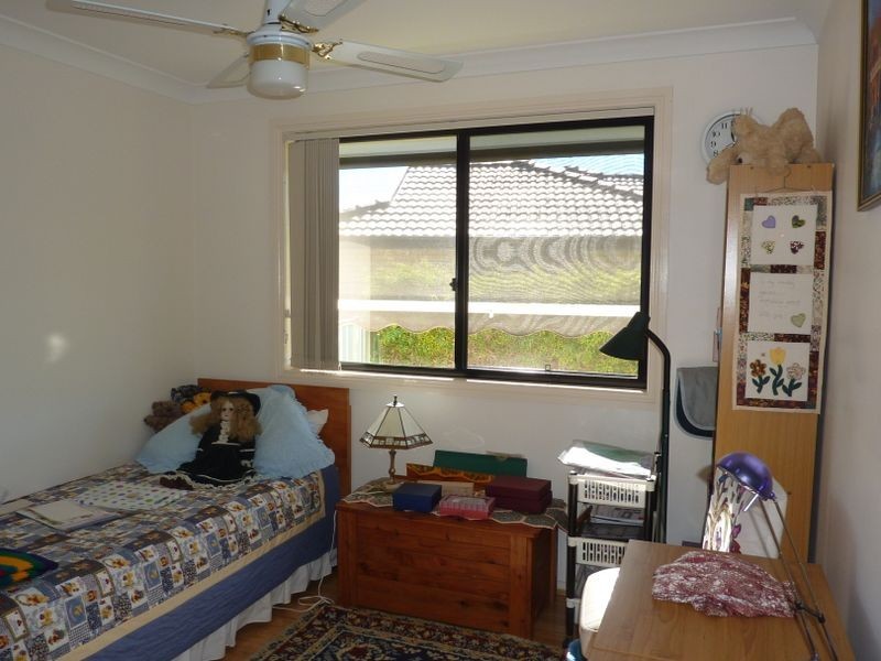 2/78 Old Bar Road, Old Bar NSW 2430