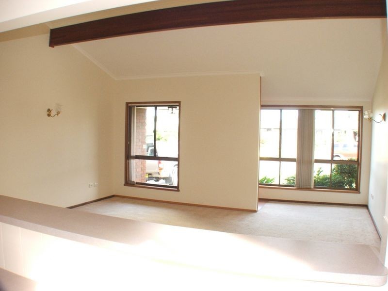 1 & 2/85 Old Bar Road, Old Bar NSW 2430