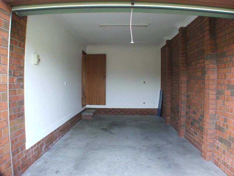 1 & 2/85 Old Bar Road, Old Bar NSW 2430