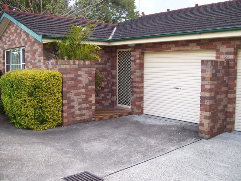 4/34 Old Bar Road, Old Bar NSW 2430
