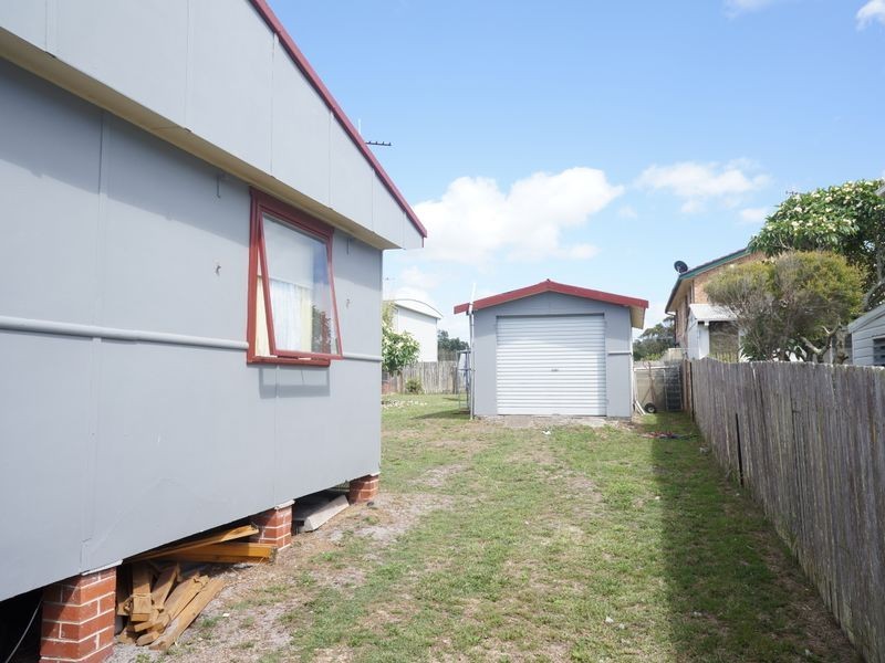 3 Lewis Street, Old Bar NSW 2430