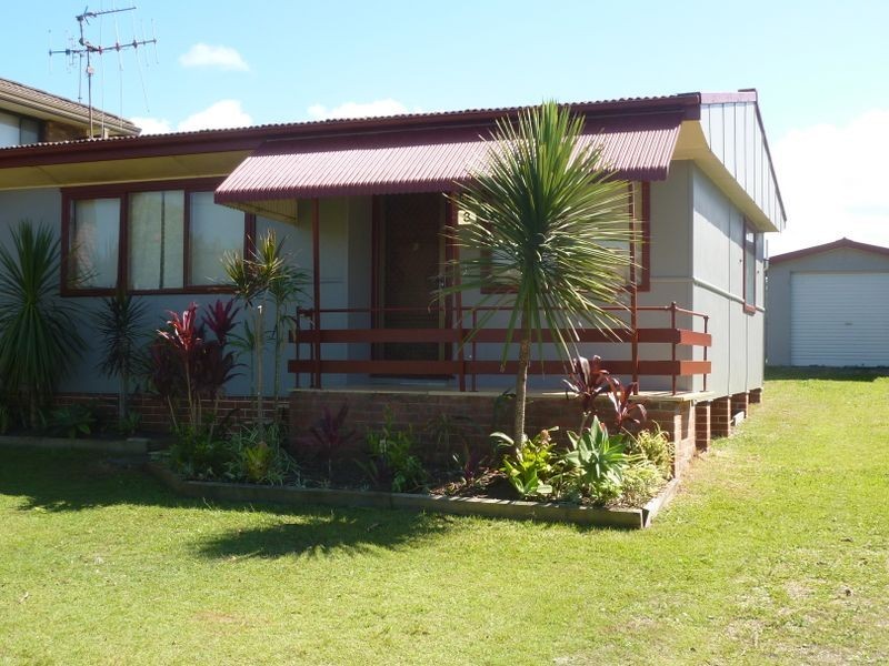 3 Lewis Street, Old Bar NSW 2430