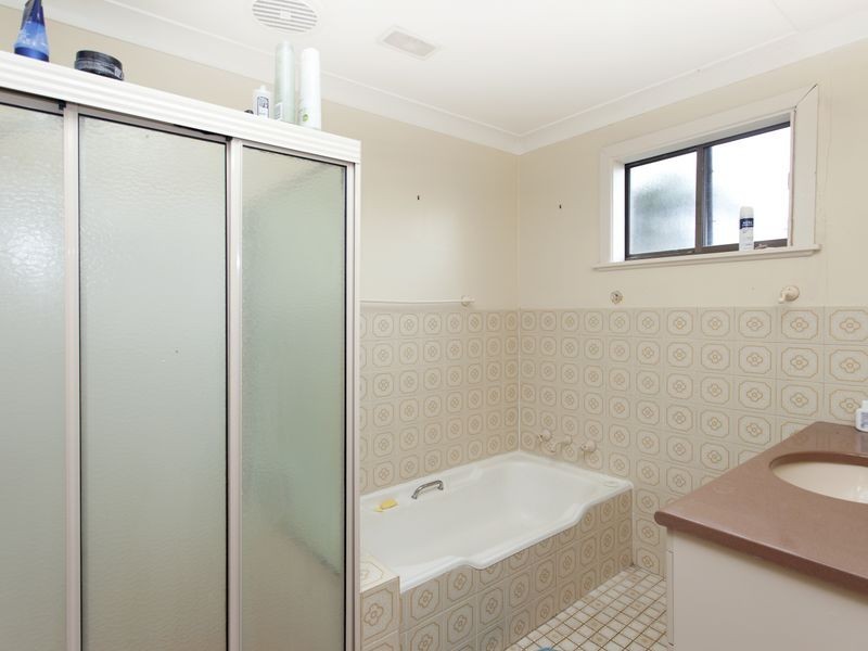 5 Smith Street, Old Bar NSW 2430
