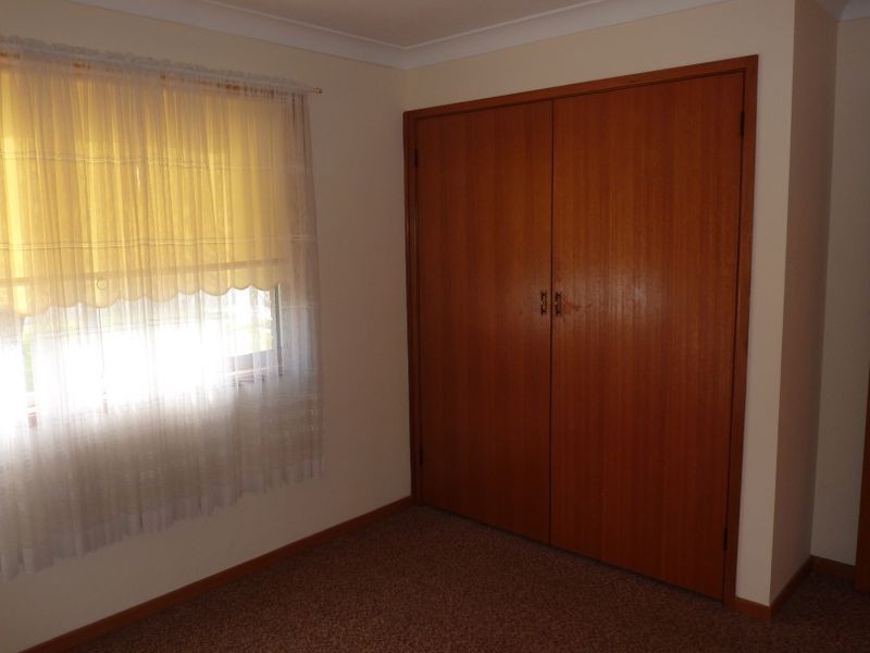 2 Rushby Drive, Old Bar NSW 2430