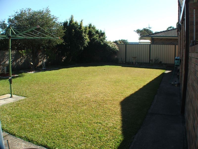 15 Cross Street, Old Bar NSW 2430