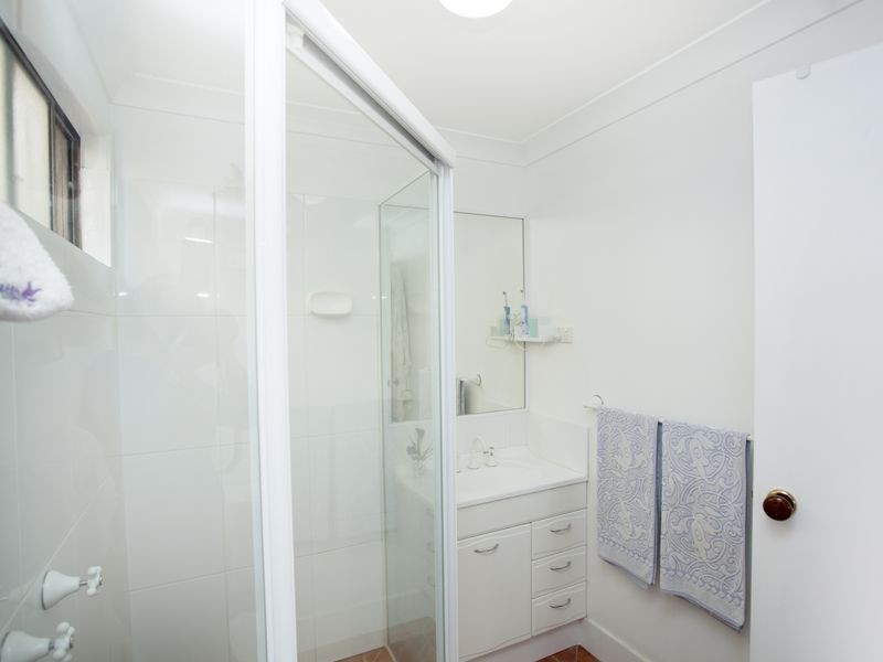 9 Lewis Street, Old Bar NSW 2430