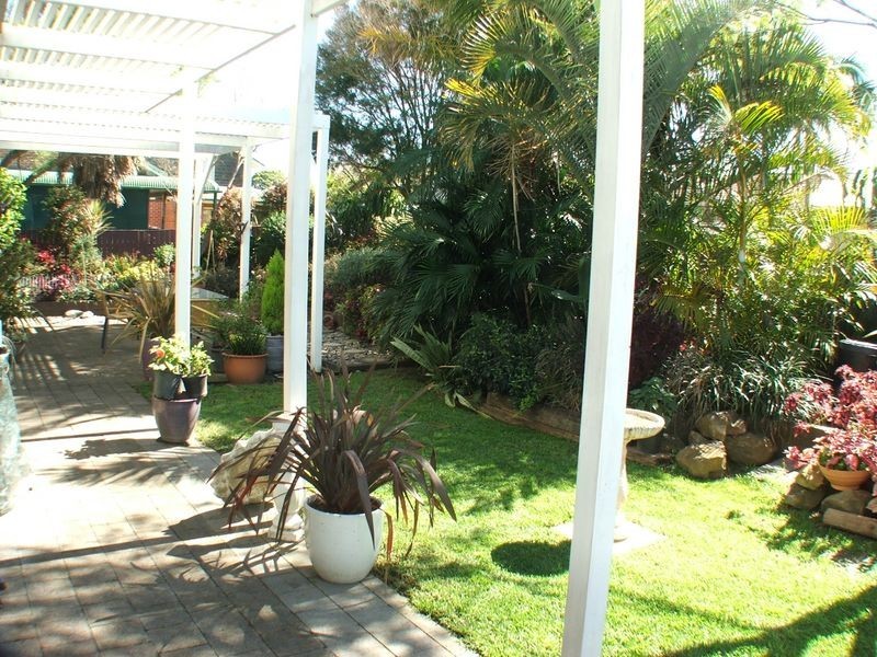 5 Carrabeen Drive, Old Bar NSW 2430