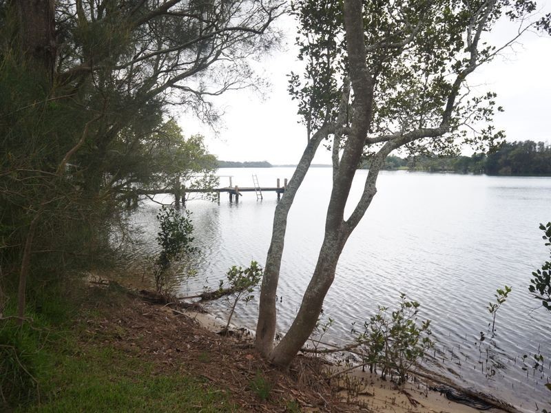 25 Thomas Lane, Oxley Island NSW 2430