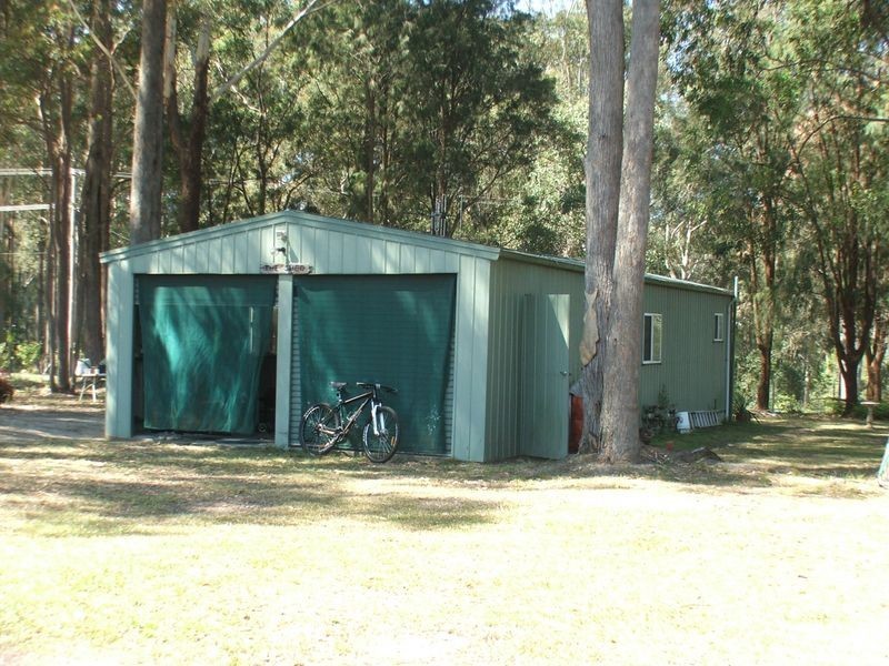 2 Voss Place, Mitchells Island NSW 2430