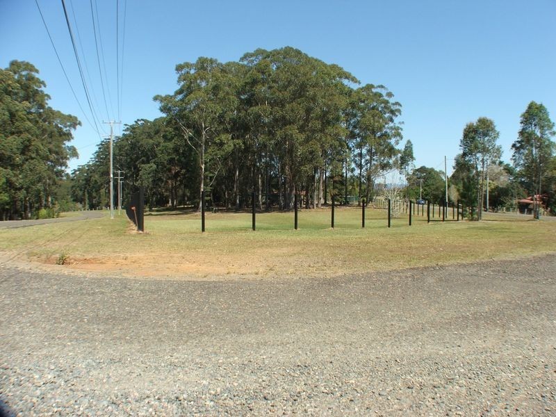 2 Voss Place, Mitchells Island NSW 2430