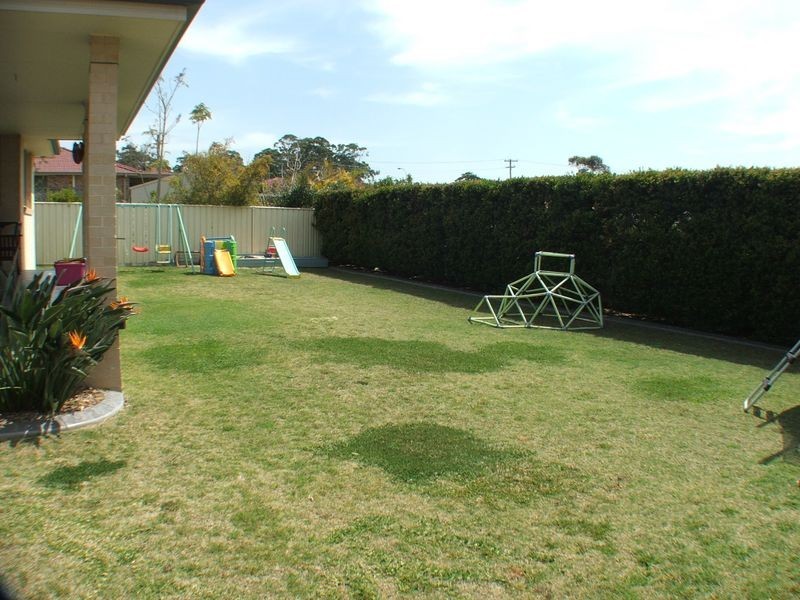 7 Ivy Crescent, Old Bar NSW 2430