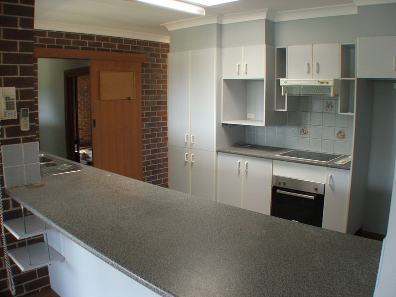 43 Molong Road, Old Bar NSW 2430