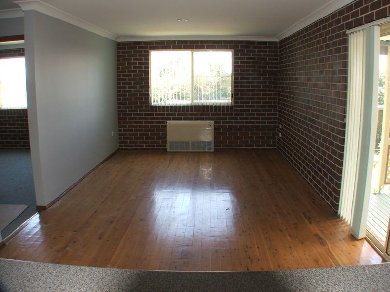 43 Molong Road, Old Bar NSW 2430