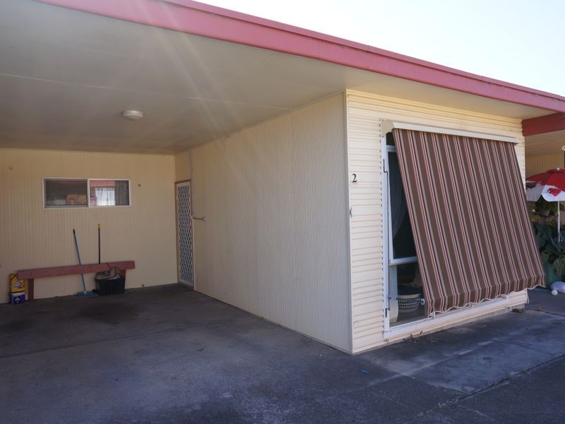 2/39-41 Old Bar Road, Old Bar NSW 2430