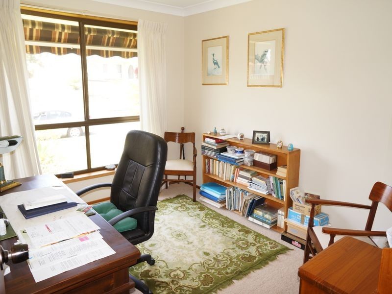 39 Molong Road, Old Bar NSW 2430