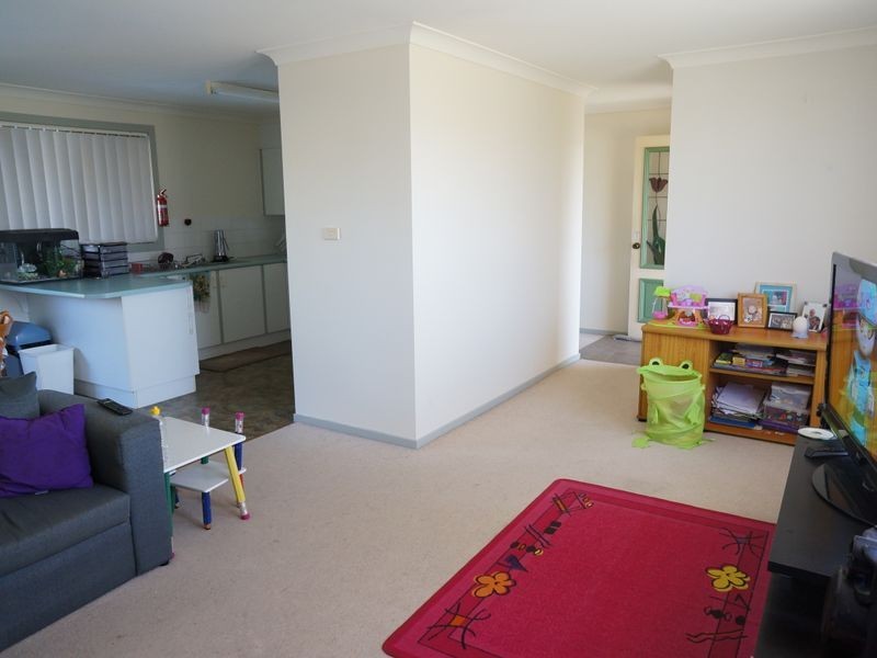 33a Carrabeen Drive, Old Bar NSW 2430