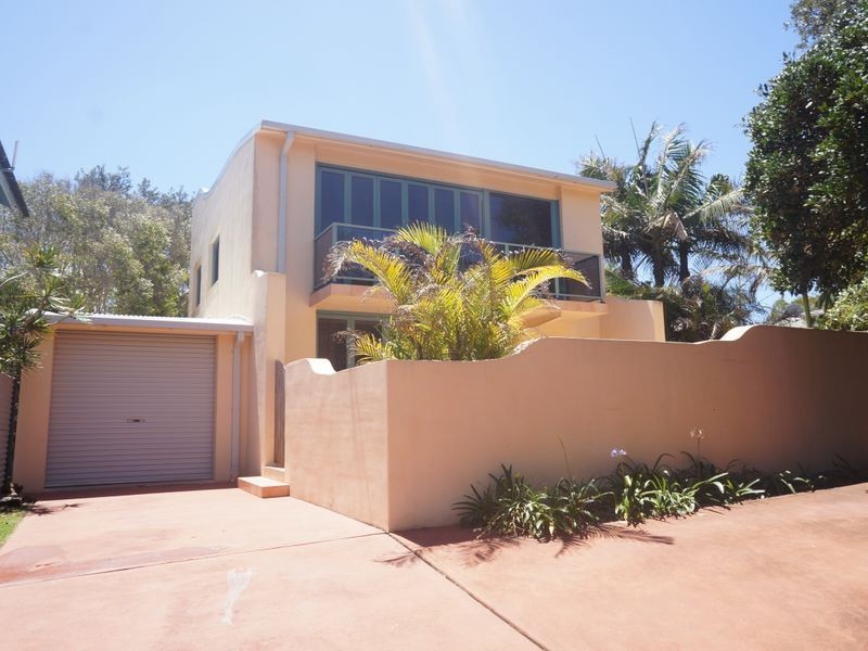 7 Pacific Parade, Old Bar NSW 2430