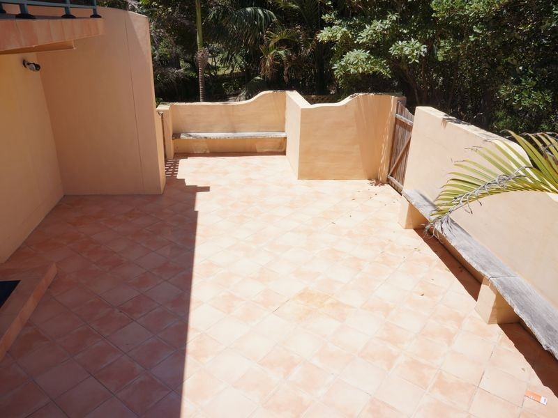 7 Pacific Parade, Old Bar NSW 2430