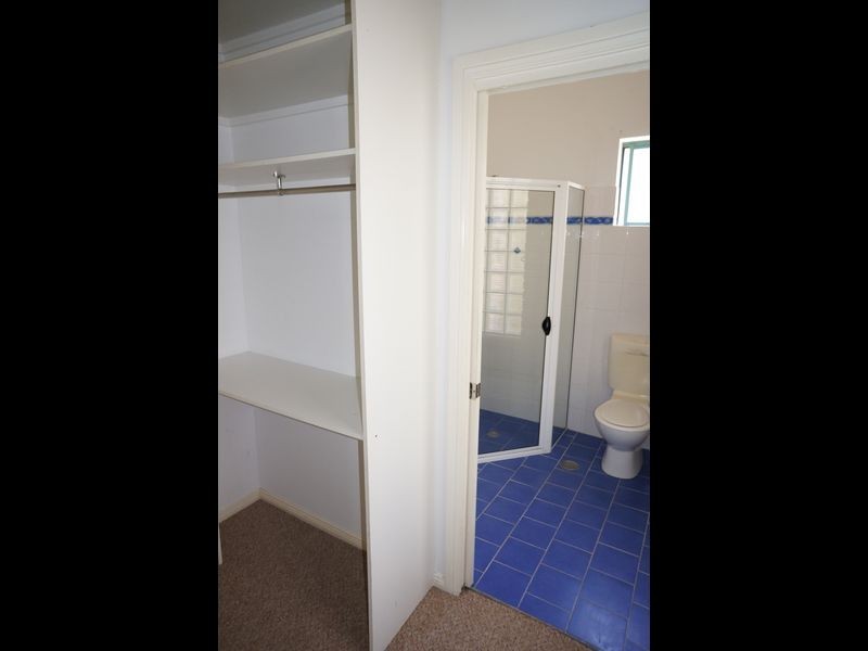 7 Pacific Parade, Old Bar NSW 2430