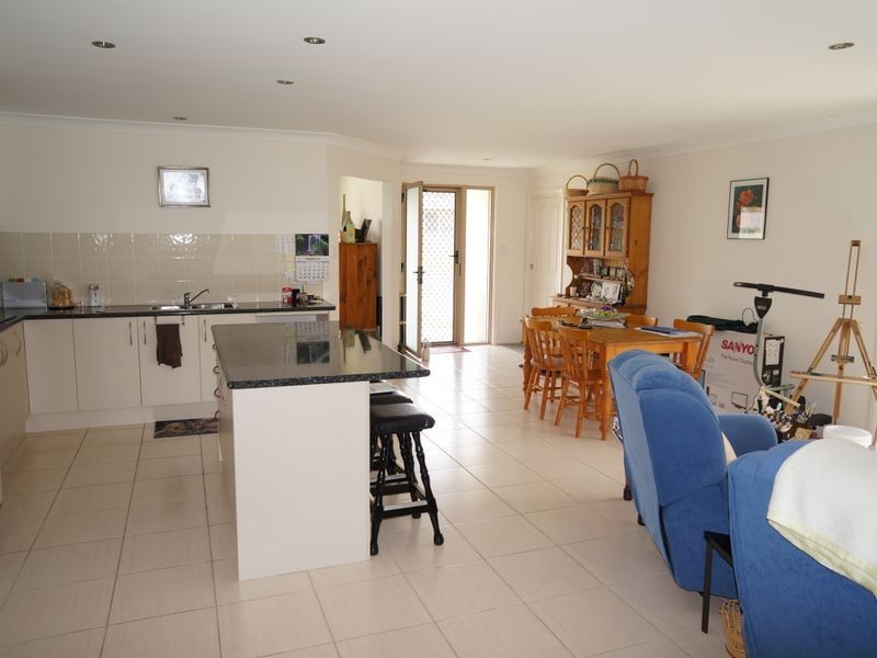 1 Mariner Avenue, Old Bar NSW 2430
