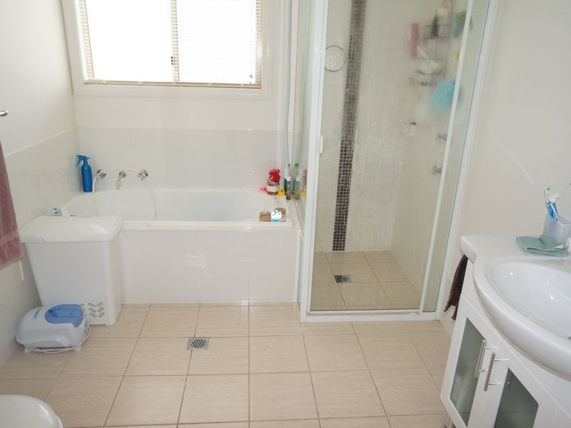 1 Mariner Avenue, Old Bar NSW 2430